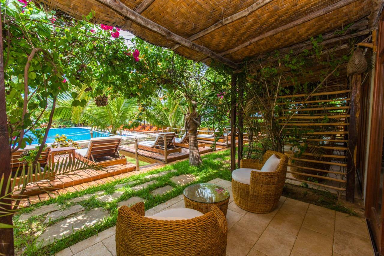 Hotel Punta Camaron Bungalows & Suites ซอร์รีโตส ภายนอก รูปภาพ