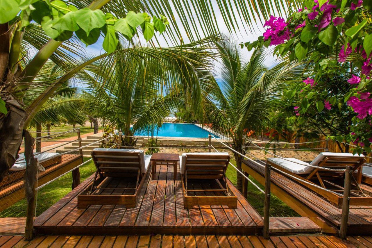Hotel Punta Camaron Bungalows & Suites ซอร์รีโตส ภายนอก รูปภาพ
