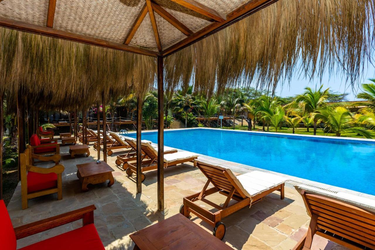 Hotel Punta Camaron Bungalows & Suites ซอร์รีโตส ภายนอก รูปภาพ